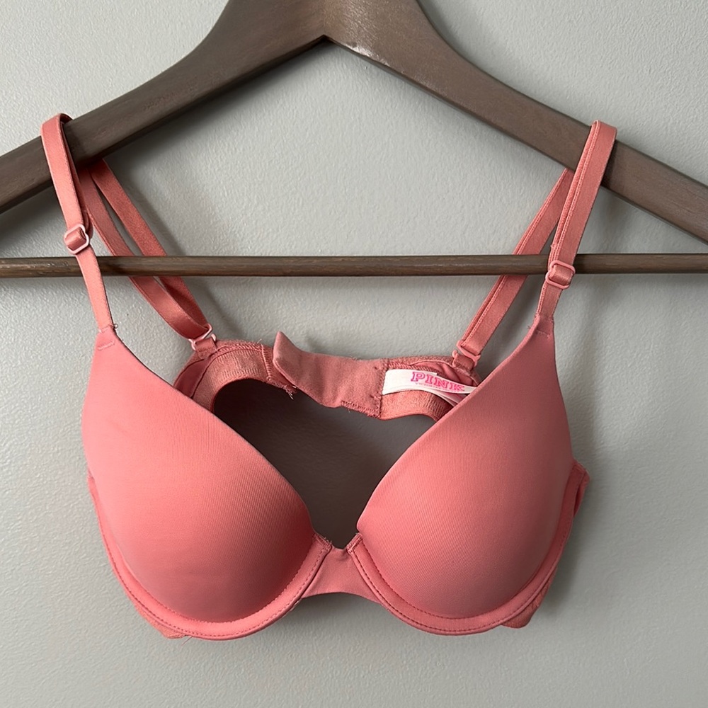 PINK Victoria's Secret Pink Pushup Bra with Adjustable Straps 32B NWOT